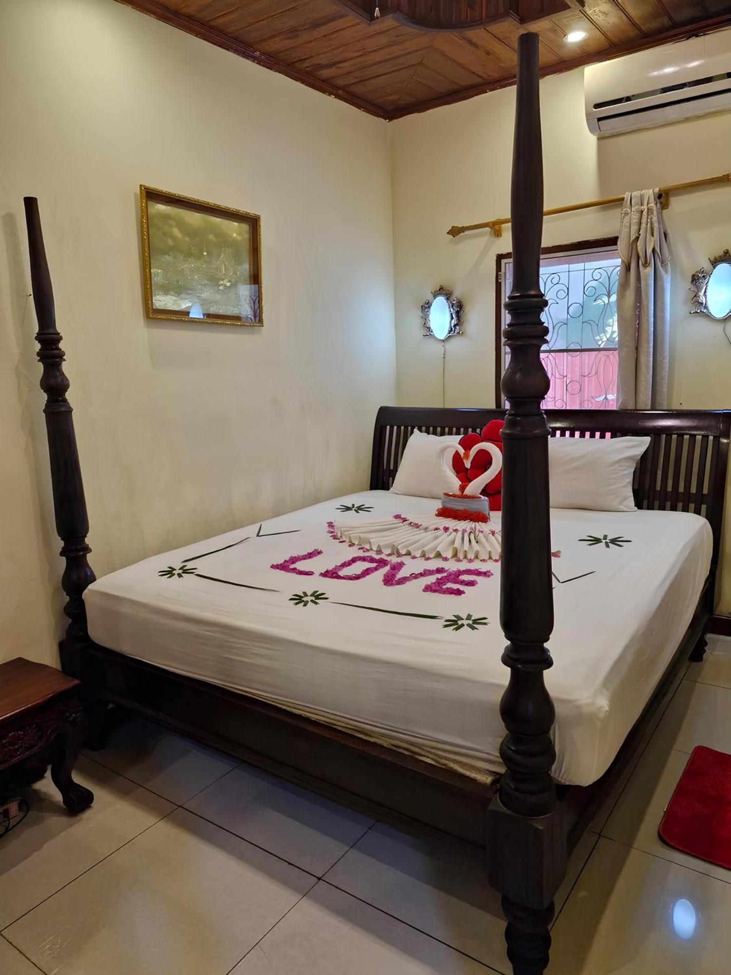 מלון לואנג פרבאנג Sakura Wood House מראה חיצוני תמונה